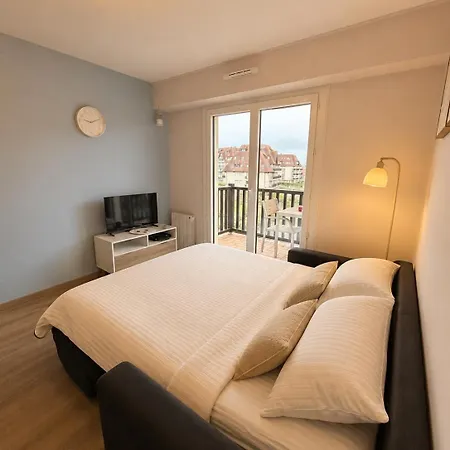 Front De * Cabourg
